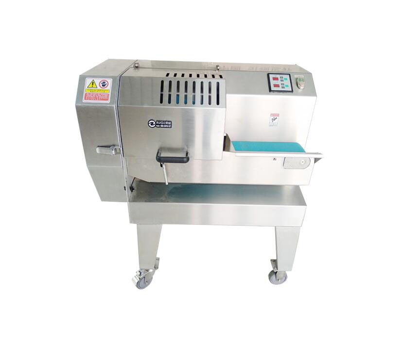 正确使用切菜机，以防手被“咬住”